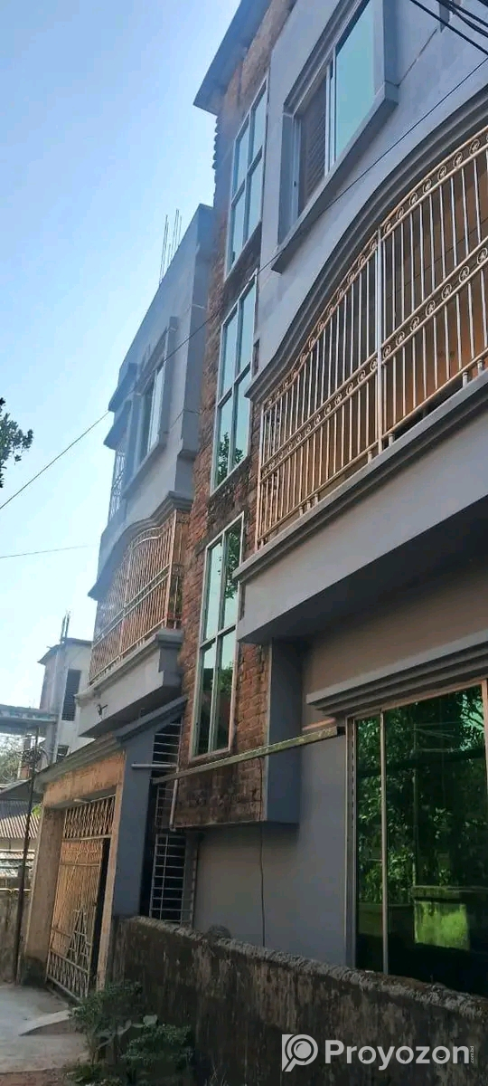 ৫ ডেসিমেল জায়গা সহ ৩ তলা বিল্ডিং বিক্রি হবে
