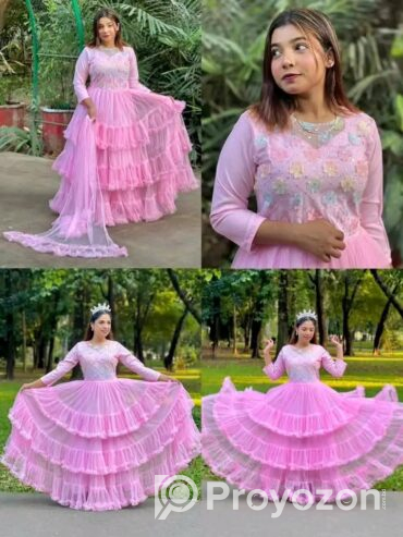 একদম প্রিমিয়াম কোয়ালিটি এবং ডিজাইন ব্রাইডাল গাউন
