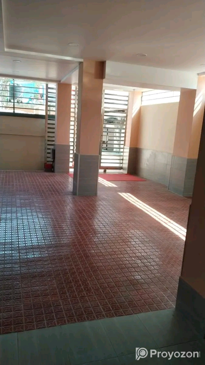 চ্তুর্থ তলায় একটি ফ্ল্যাট বাসা ভাড়া দেওয়া হবে