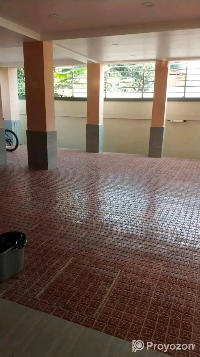 চ্তুর্থ তলায় একটি ফ্ল্যাট বাসা ভাড়া দেওয়া হবে