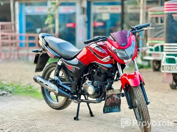 KEEWAY MAGNET (2019)