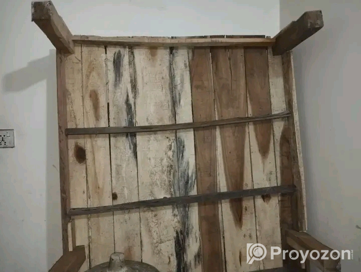 একটা ডাবল বেড বিক্রি করা হবে