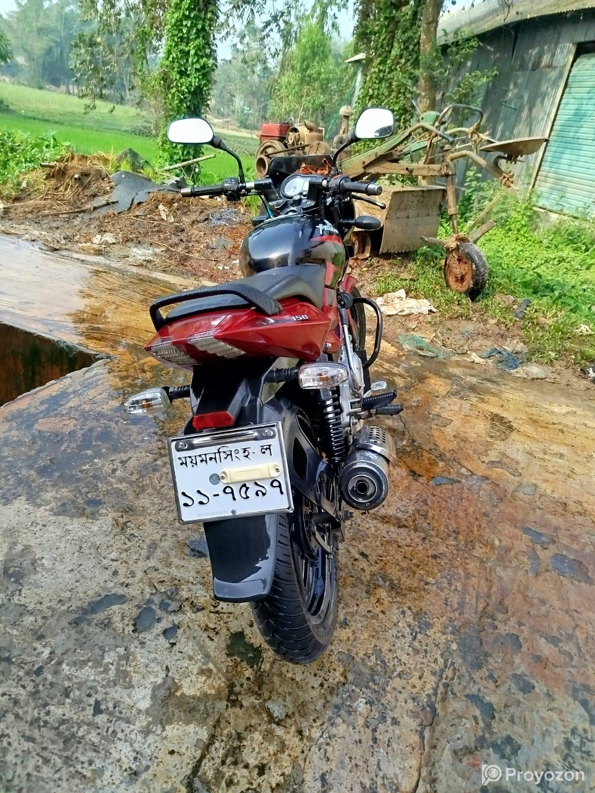 PULSAR 150 C C Bike for sell