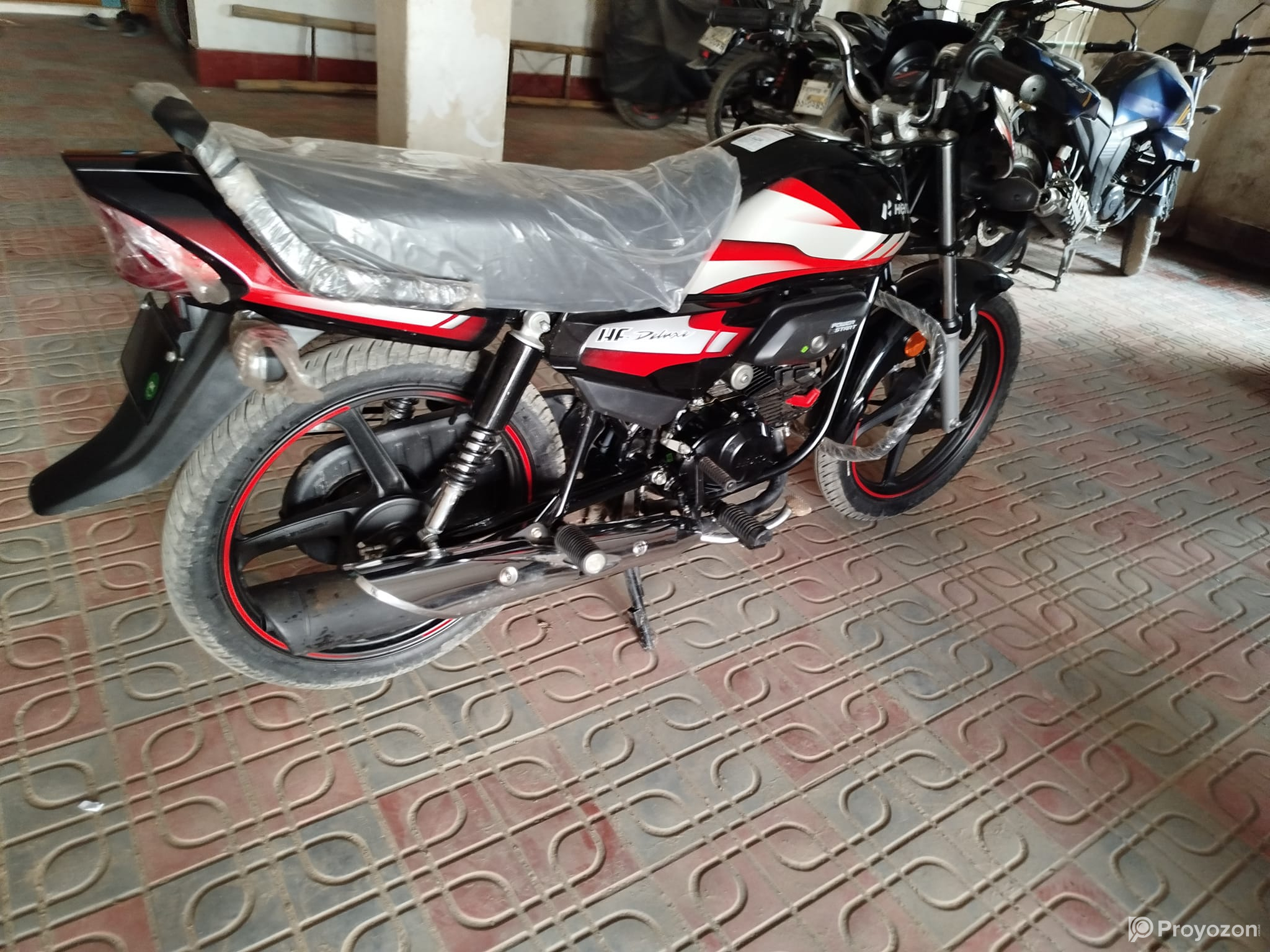 Hero HF Deluxe 100 CC Bike for sell