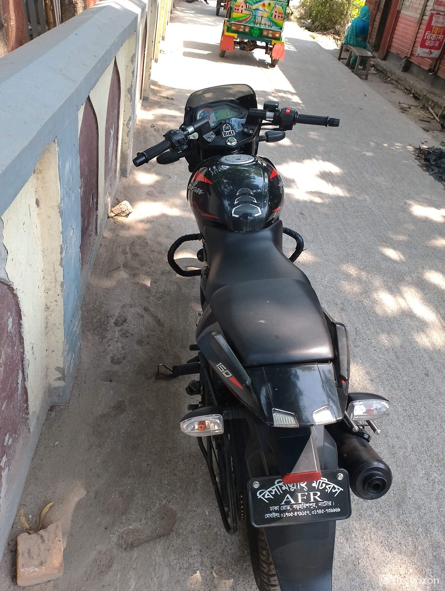 পালসার ১২৫ সিসি  ডবল ডিক্স এবি এস বাইক সেল দিব