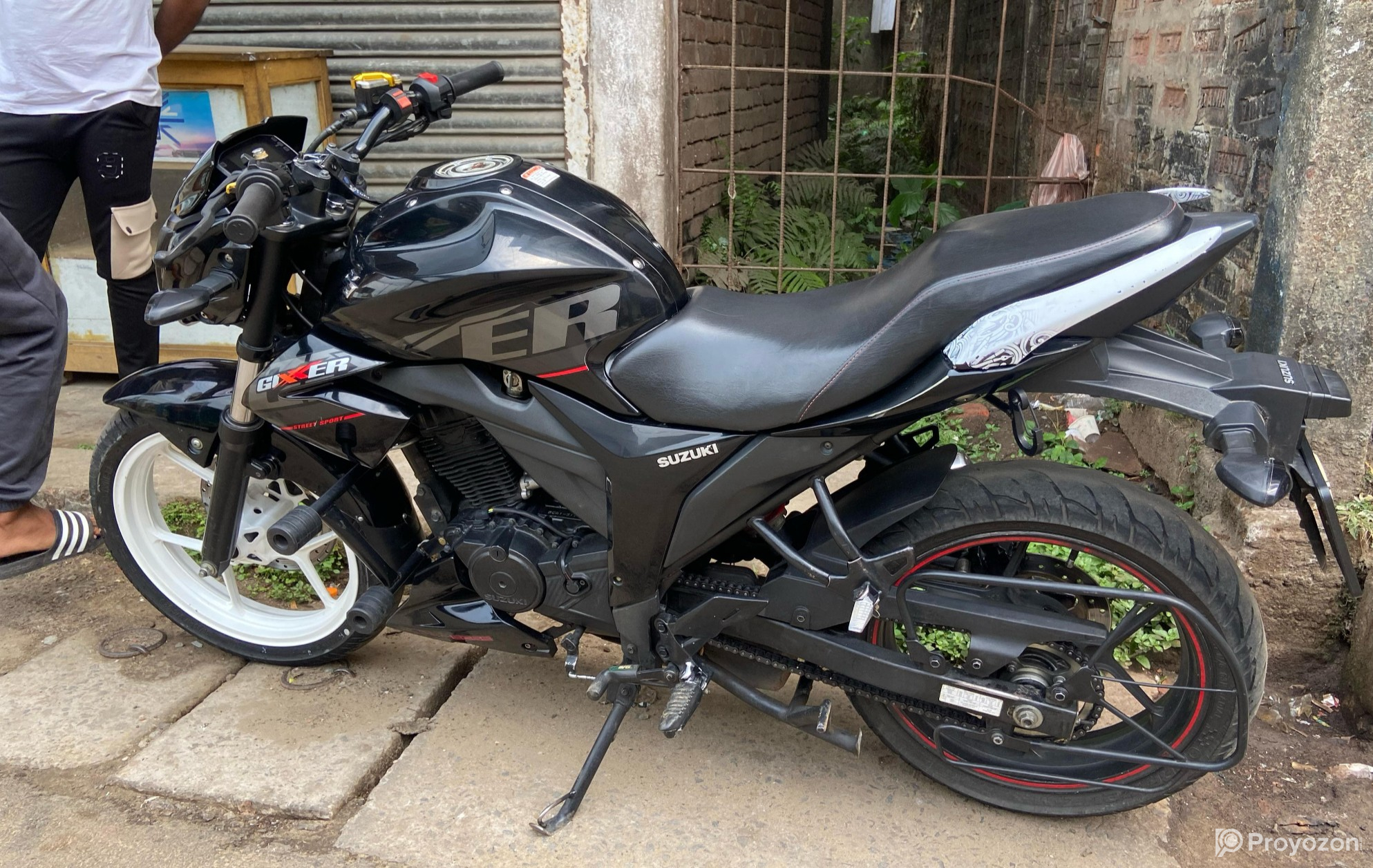 Gixer monotone dubbol disk Bike for sell