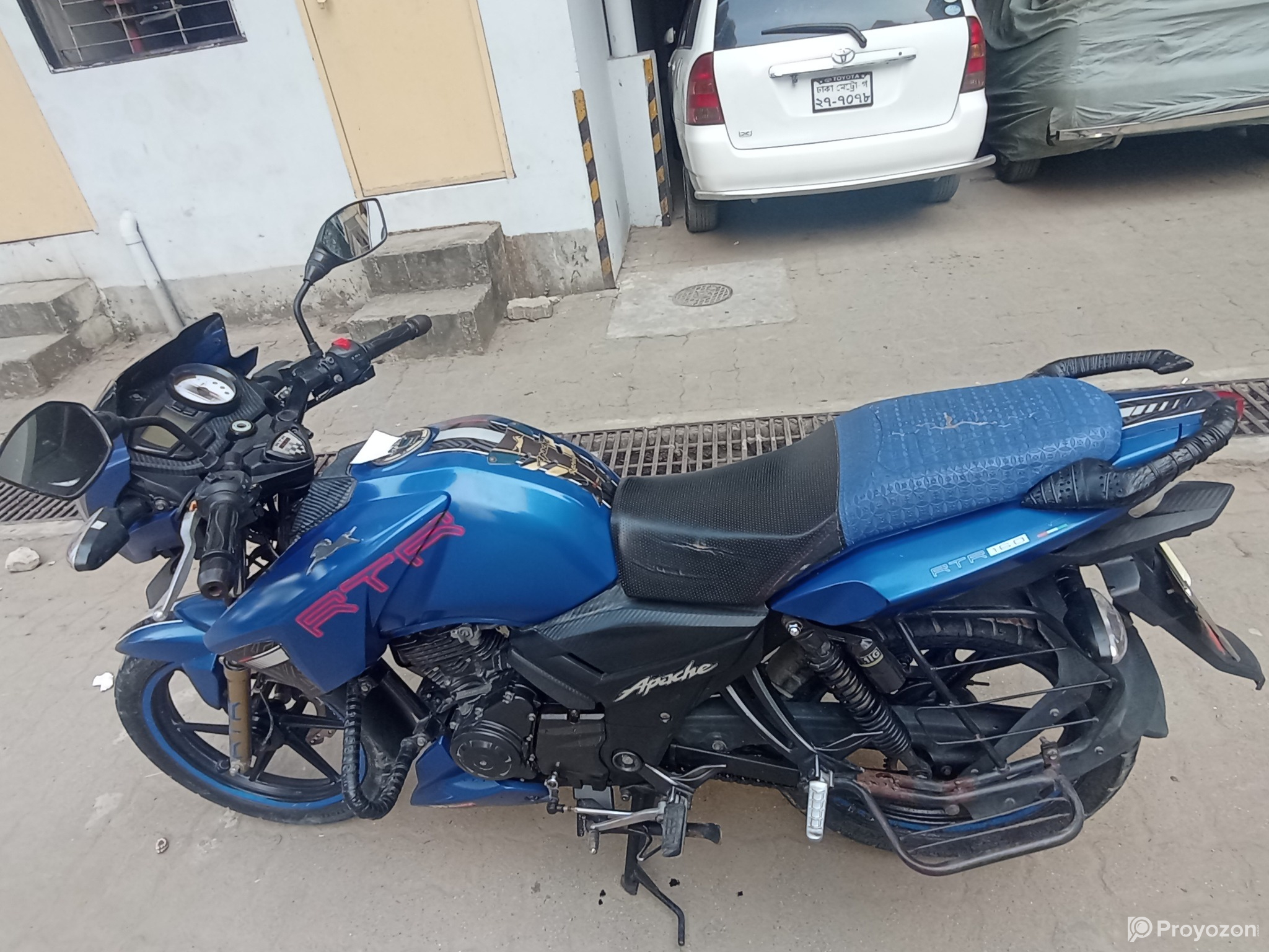 Apache RTR 160 2v Bike for sell