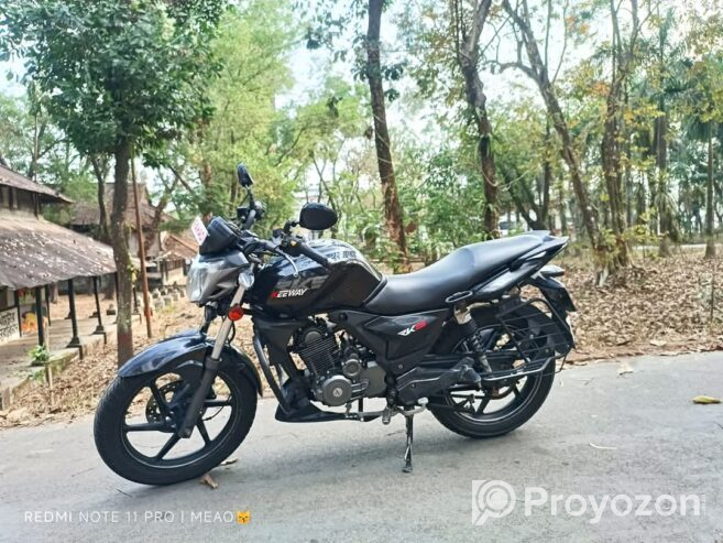 আরকেস কিওয়ে ব্ল্যাক কালার বাইক বিক্রি হবে