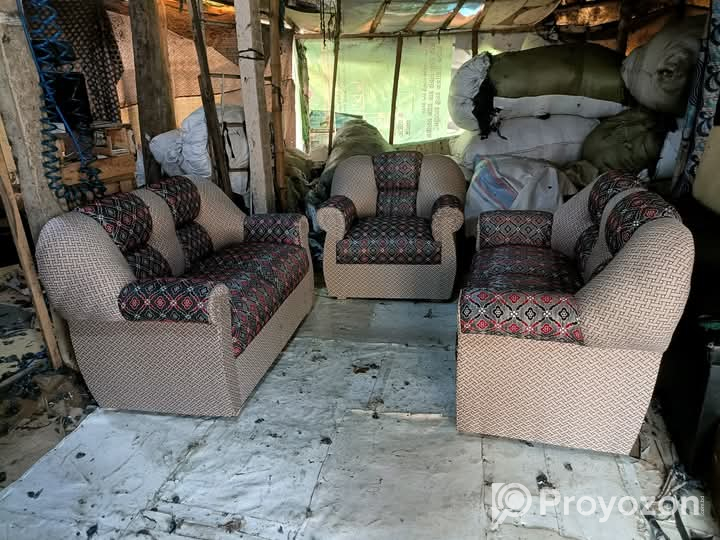 আপনি কি গদি সহ সোফা কর্ণার নিতে চান