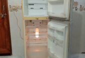 Samsung Fridge 12 CFT 5 years used