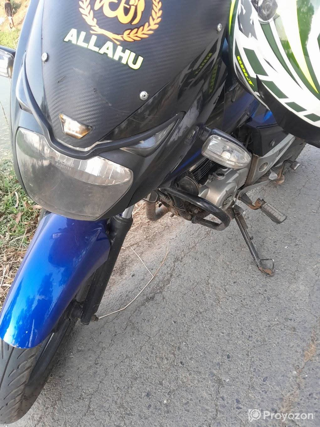 Pulser 150cc 2015 মডেল ফুল ফ্রেশ কন্ডিশন বিক্রি হবে