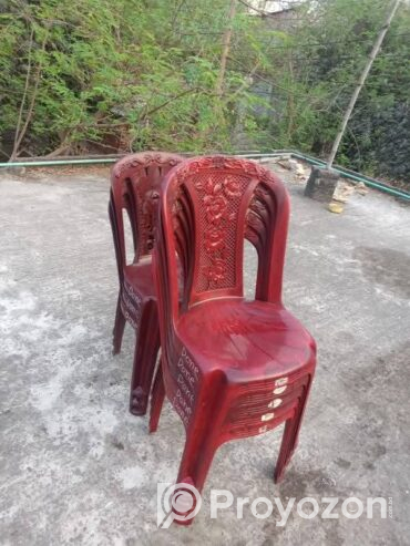 পুরাতন প্লাস্টিকের চেয়ার বিক্রি হবে