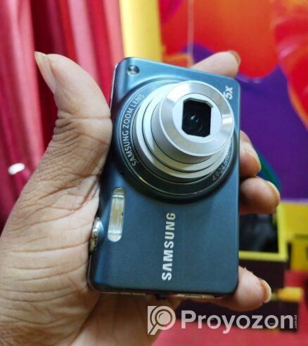 samsung ডিজিটাল ক্যামেরা চার্জার সহ বিক্রি হবে