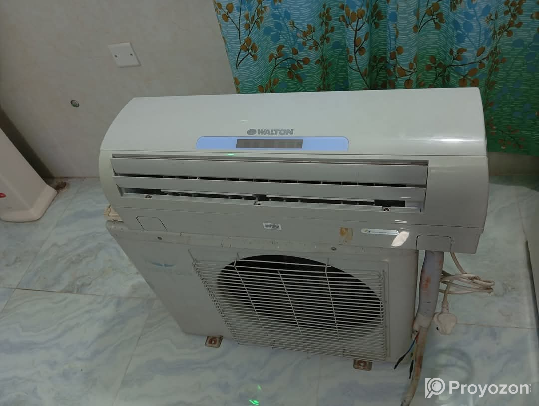 একটি ১টন এসি বিক্রি করা হবে