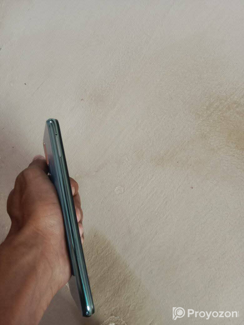 Vivo y17 8/256 with box sell post