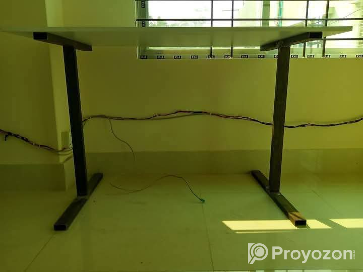 2টি টেবিল বিক্রয় করা হবে