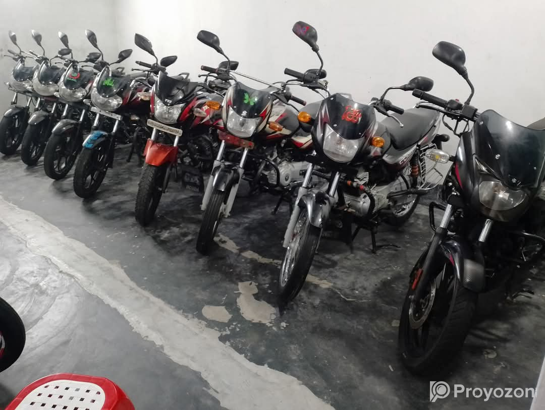 বাইক কর্নারে চলছে ঈদ অফার