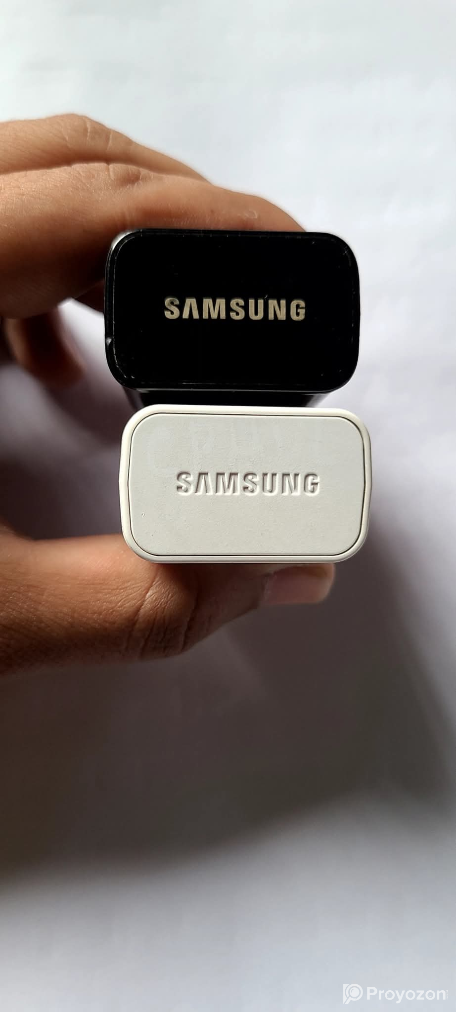 samsung এর দুইটা অরজিনাল এডাপ্টার বিক্রি হবে