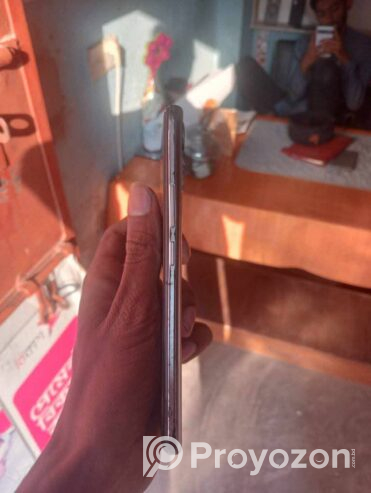 realme 8 for sell
