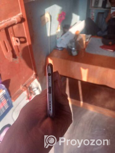 realme 8 for sell