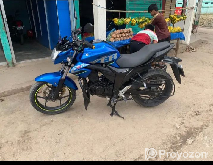 Motorcycle গাড়ি একদম সরুম কন্ডিশন কোনো কাজ নেই