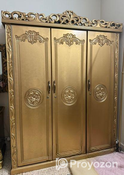 Almarih/Closet for sale