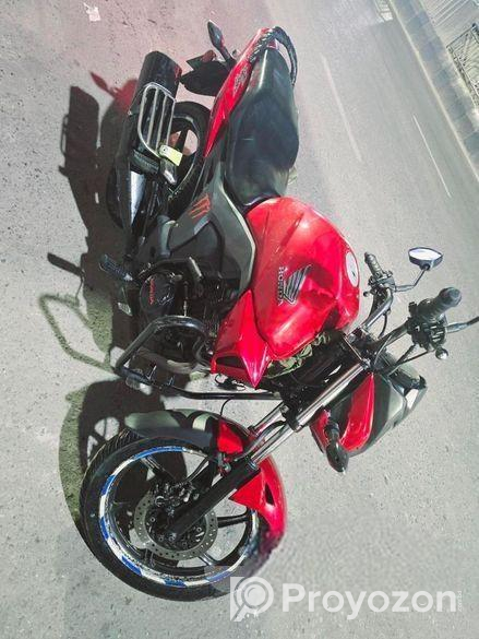 Honda Trigger . 2015