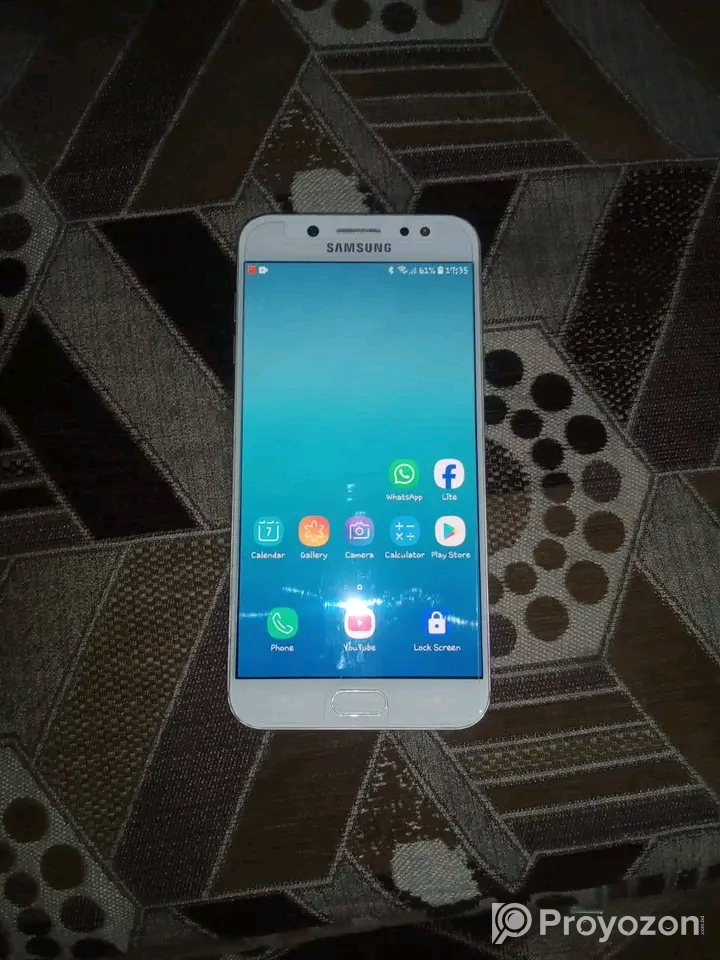 Samsung j7+ 4/32GB (Used)