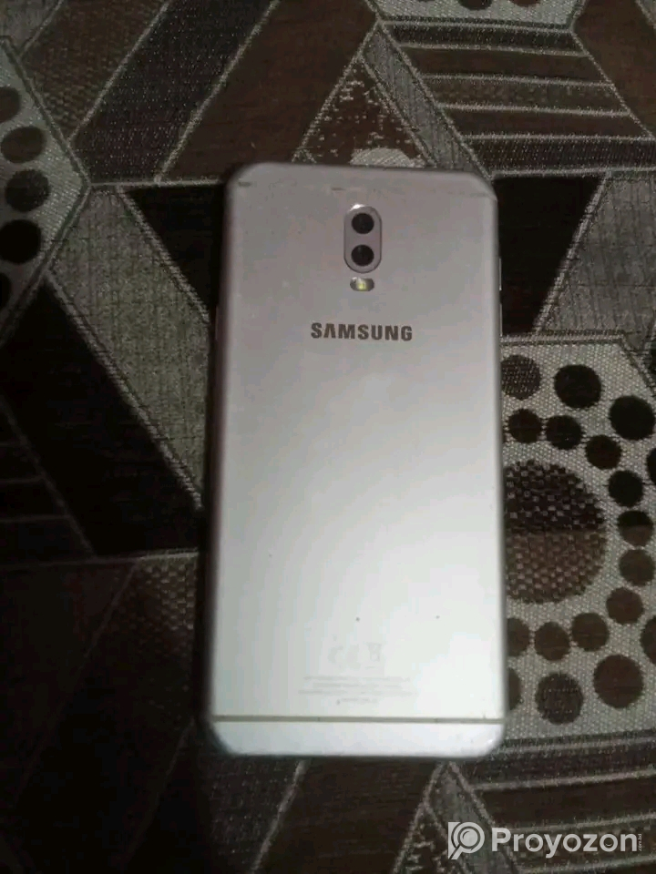 Samsung j7+ 4/32GB (Used)