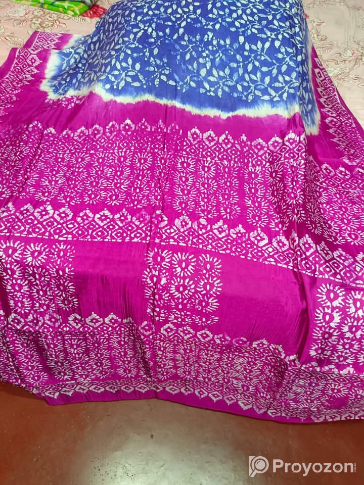 বাটিক সিল্কের শাড়ি বিক্রি হবে