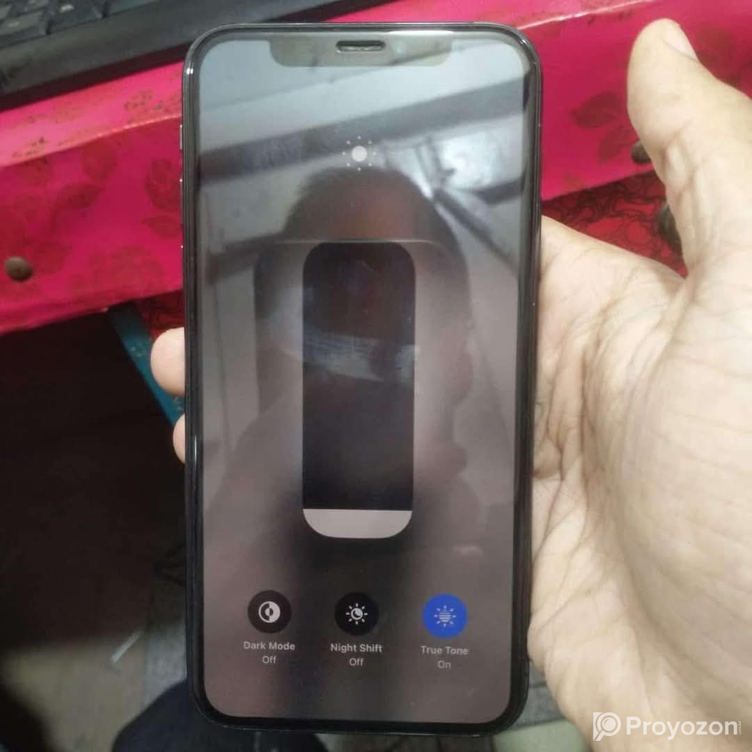 iPhone Xs phone ti sell dibo