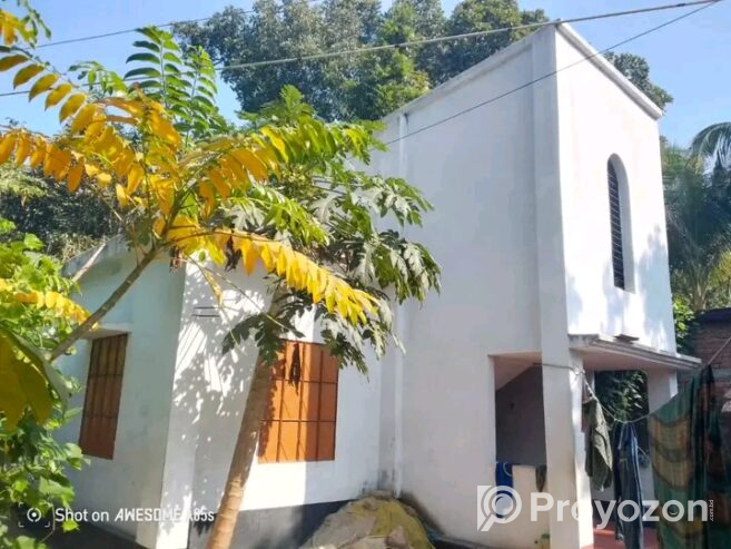 বাসাবাড়ি সহ জমি বিক্রি হবে।