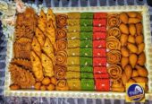 হলুদ কিংবা বিয়ের অনুষ্ঠানের পিঠা বিক্রি হয়