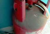 গ্যাসের চু্লা আর সিলিন্ডার বিক্রি হবে