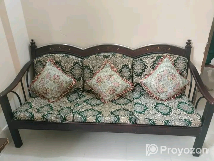 সোফাটি বিক্রি কোরা হবে