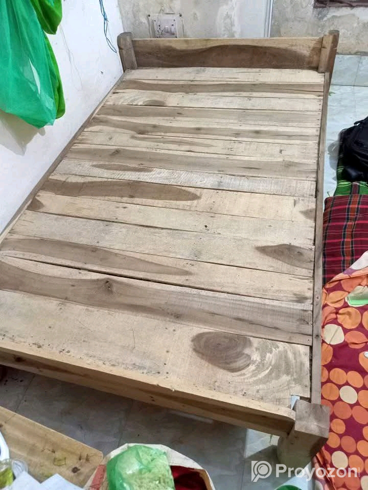 খাটটি বিক্রি করা হবে।