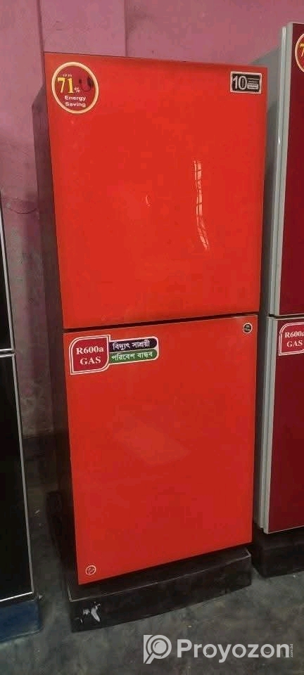 ফ্রিজটি বিক্রি করা হবে।