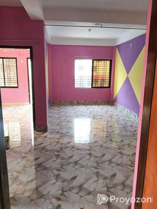 ৪ তলা ফ্ল্যাট ভাড়া দেওয়া হবে।