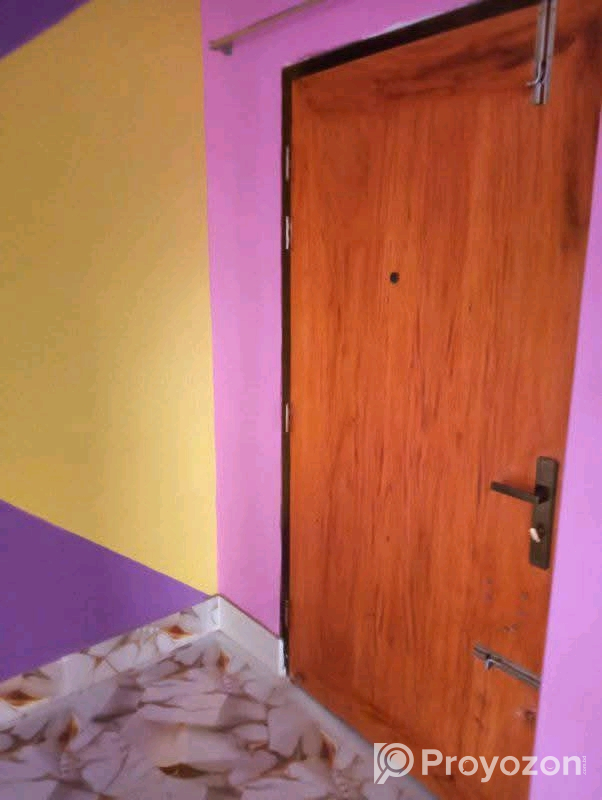 ৪ তলা ফ্ল্যাট ভাড়া দেওয়া হবে।
