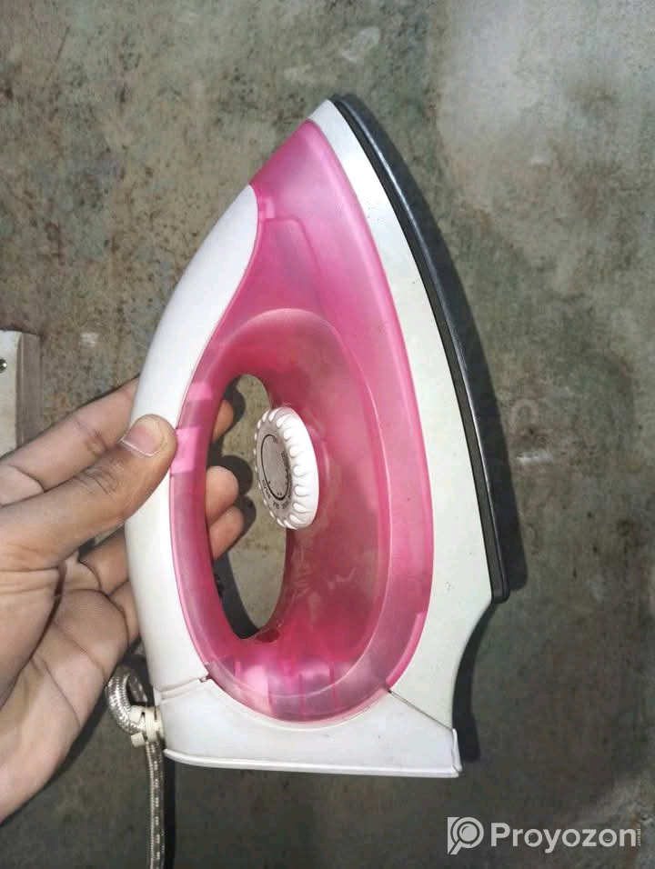 একটি ইস্ত্রি বিক্রি করা হবে।