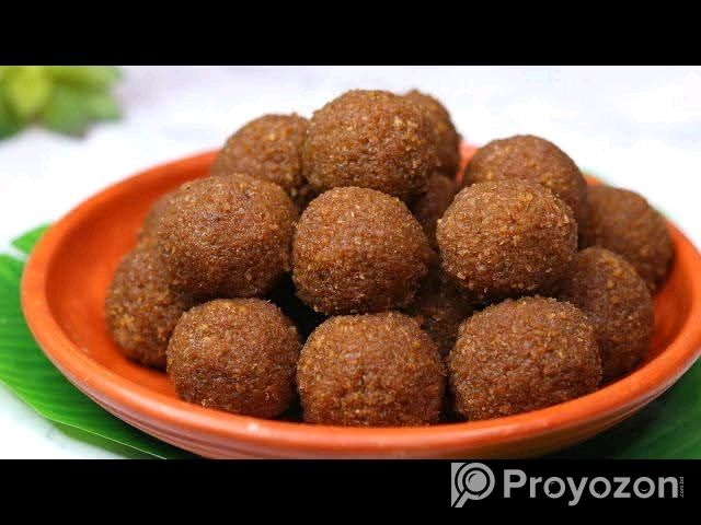 বিভিন্ন ধরনের হাতের নাড়ু অর্ডার নেওয়া হয়।