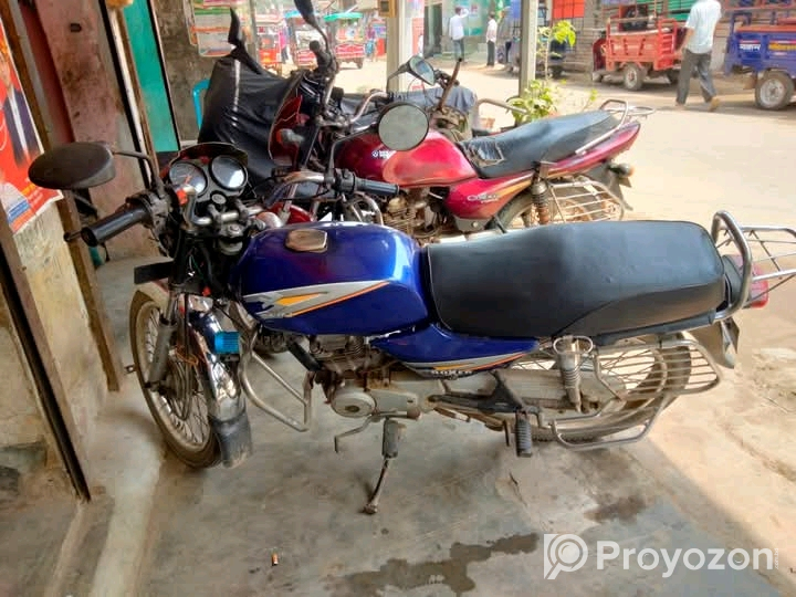 মোটরসাইকেলটি বিক্রি করা হবে।