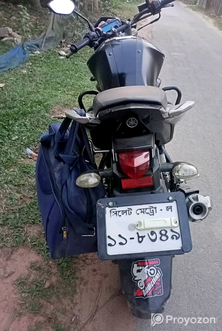 একটি মোটরসাইকেলটি বিক্রি করা হবে।