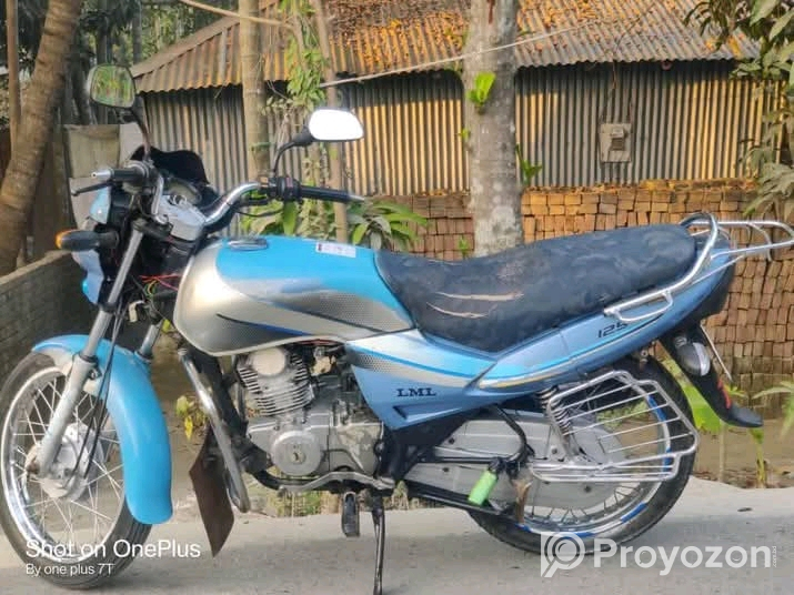 একটি মোটরসাইকেল বিক্রি করা হবে।