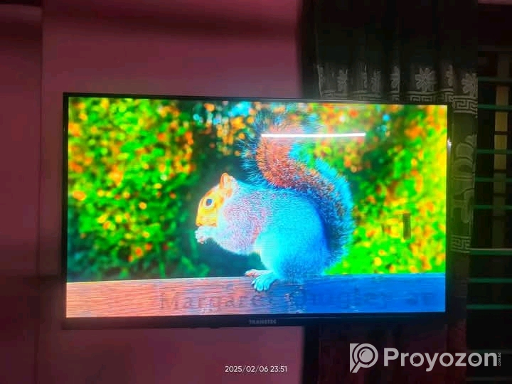 একটি টিভি বিক্রি করা হবে।