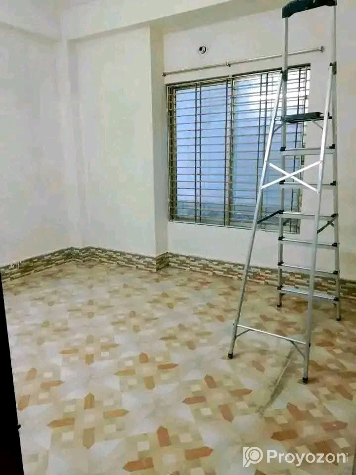 বাড়ি ভাড়া দেওয়া হবে।