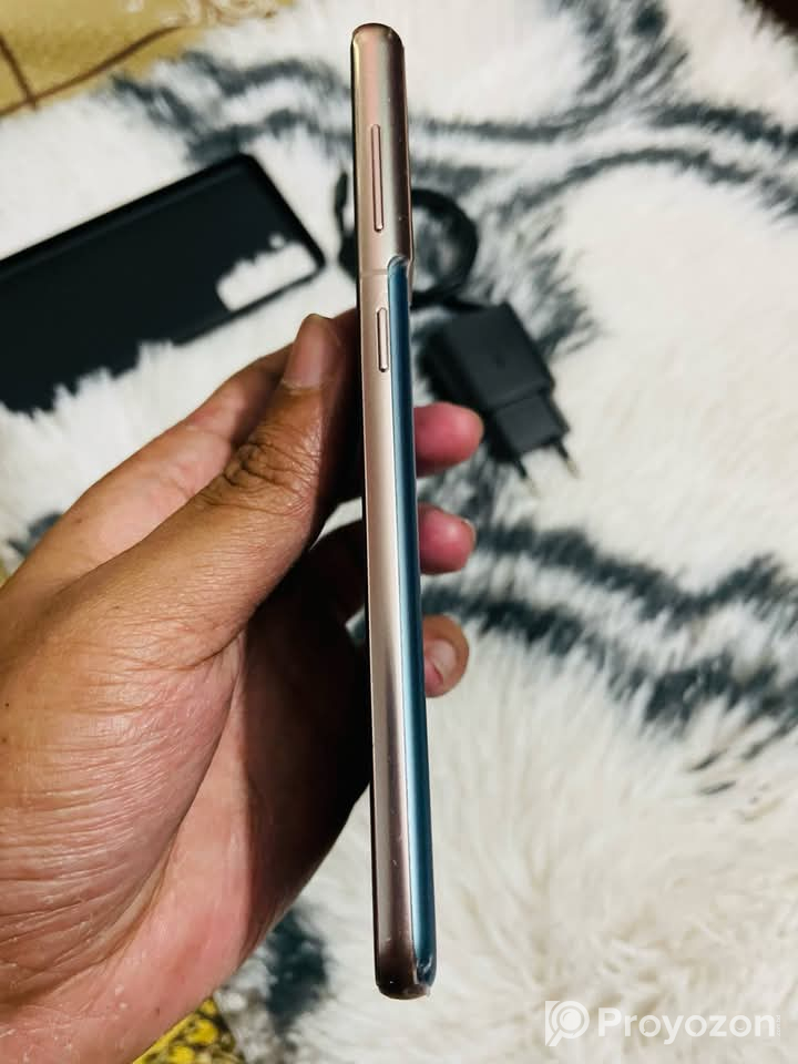 স্যামসাং গ্যালাক্সি S21 5G (জাপান ভ্যারিয়েন্ট) – বিক্রয়ের