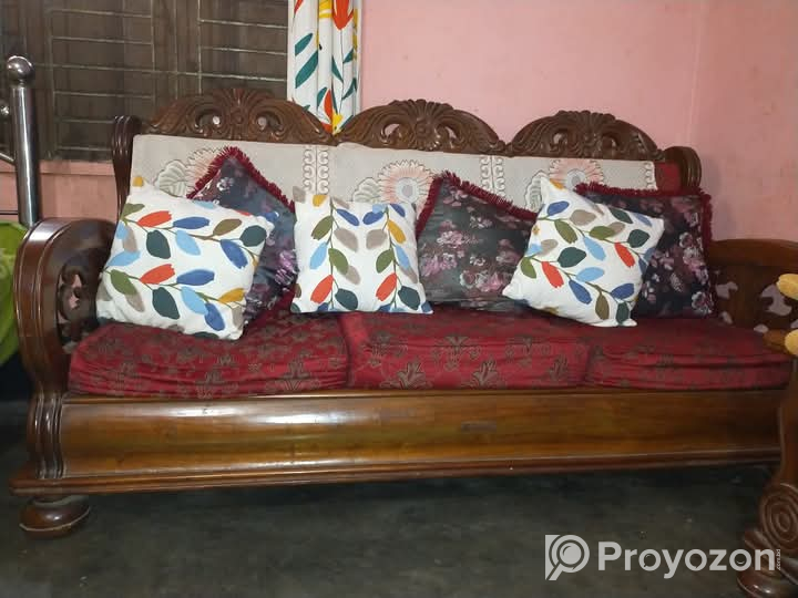 খাট, শোভা সেট, ডাইনিং টেবিল,সহ আসবাবপত্র বিক্রয় করা হবে