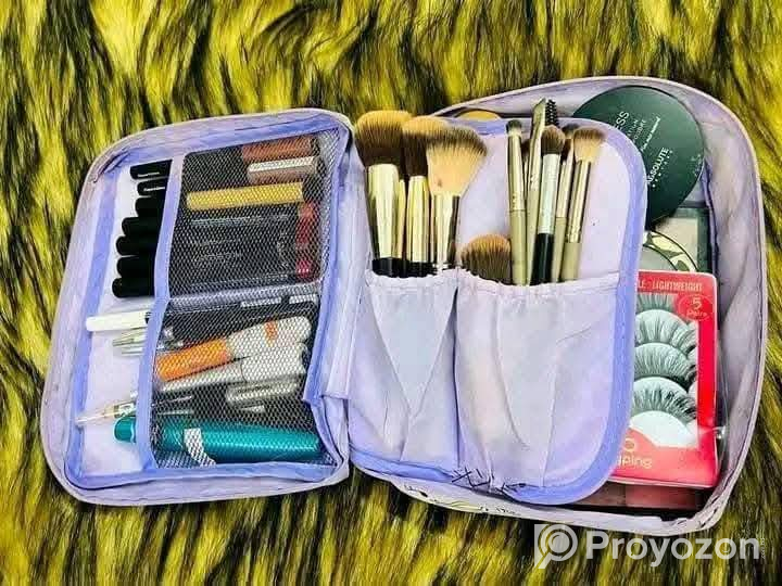 𝗧𝗿𝗮𝘃𝗲𝗹 𝗠𝗮𝗸𝗲𝘂𝗽 𝗢𝗿𝗴𝗮𝗻𝗶𝘇𝗲𝗿 𝗕𝗮𝗴