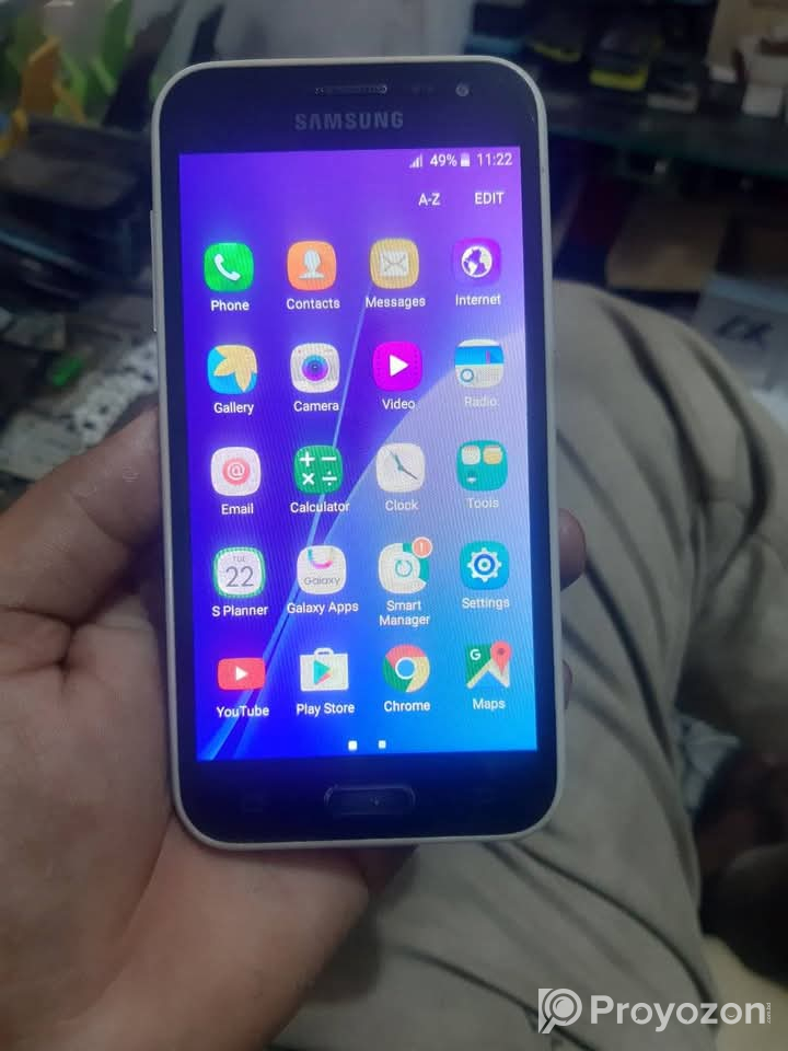 Samsung J2 4G phone